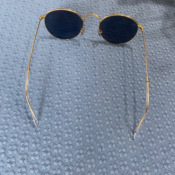 Genuine Raybans - Picture 1 of 3